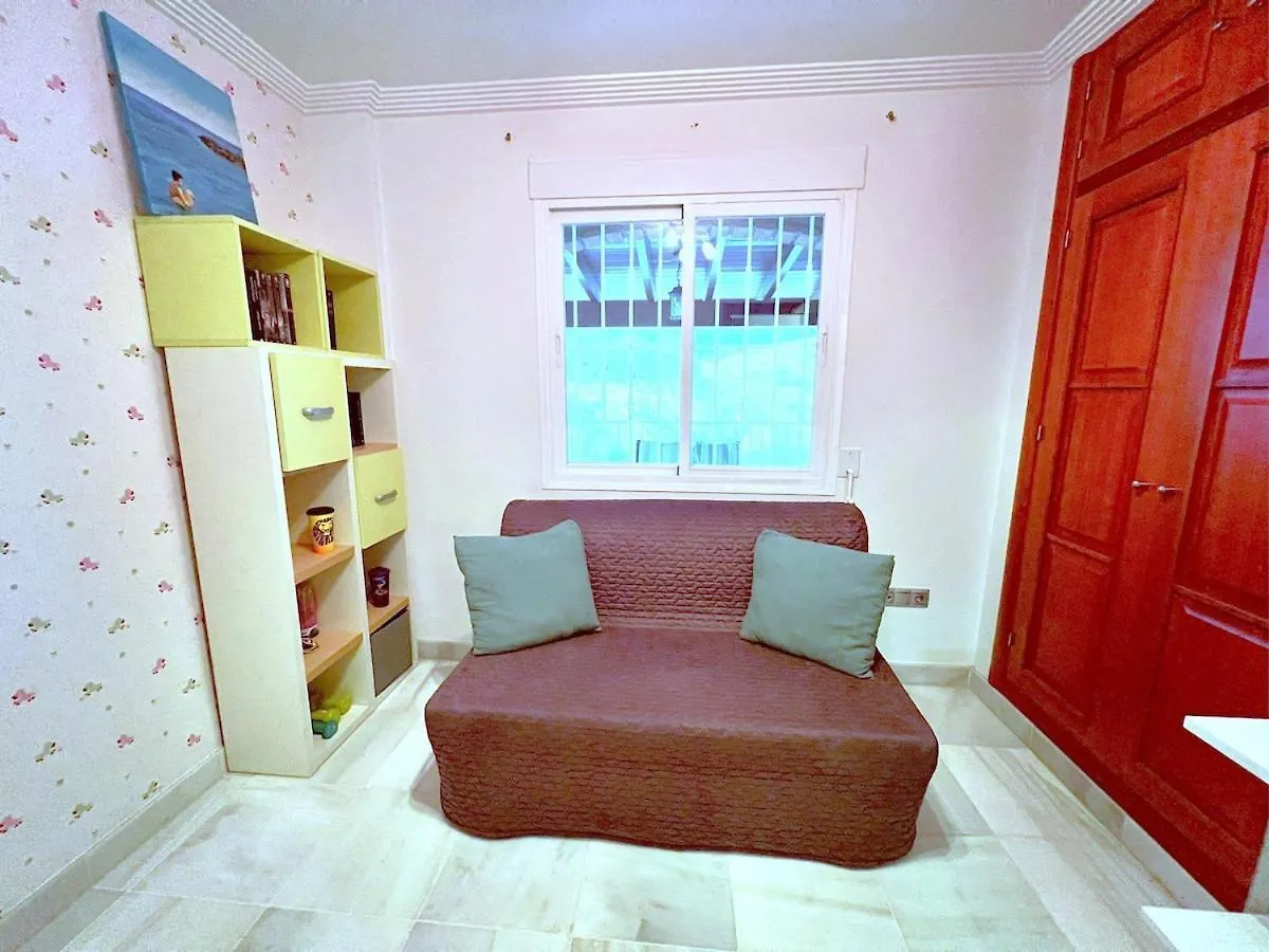 Evans Realty Bj Terraza & Garaje & 3 Habs & 2 Banos Velez Malaga Apartment