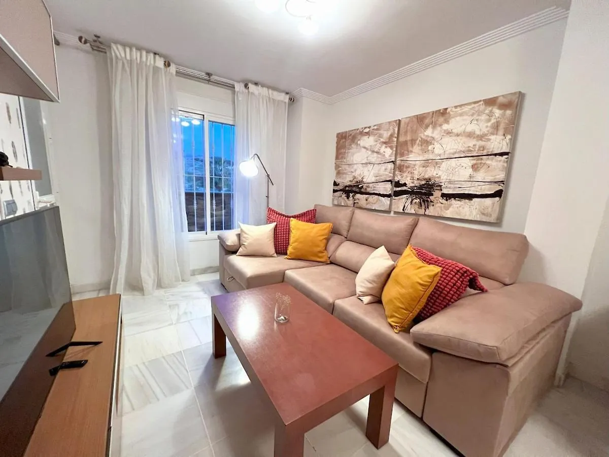 Evans Realty Bj Terraza & Garaje & 3 Habs & 2 Banos Velez Malaga 0*,  Spain