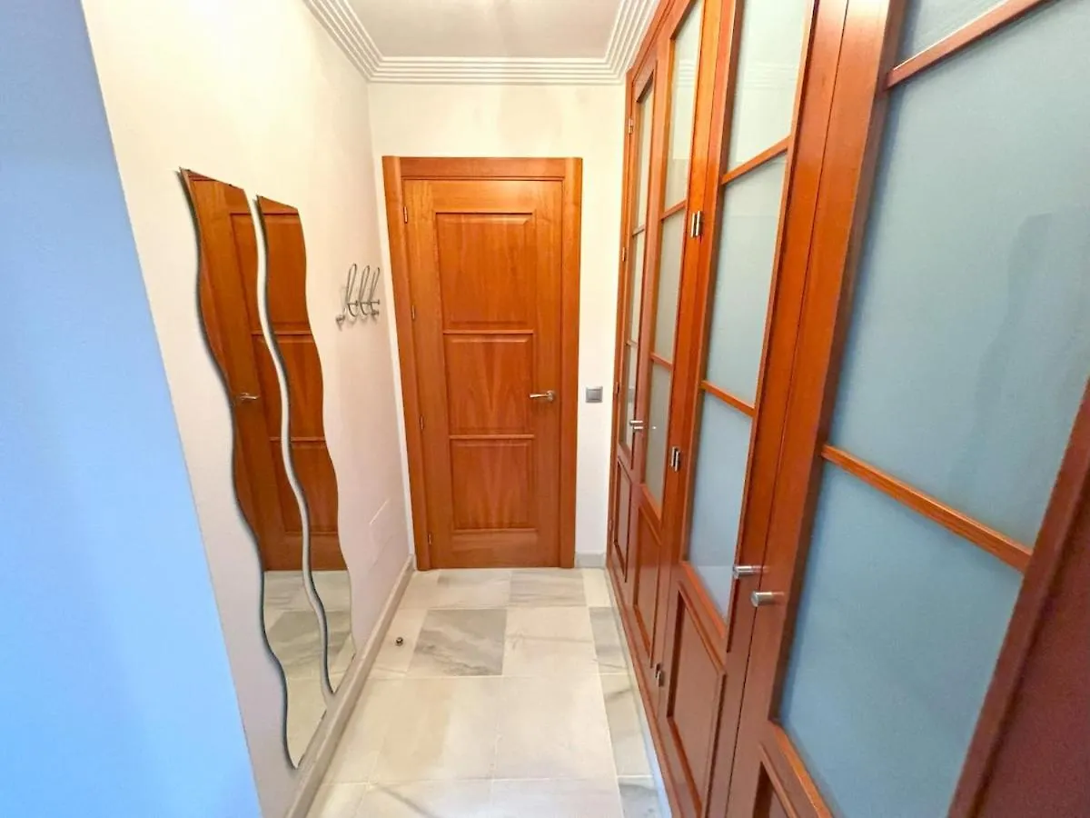 Evans Realty Bj Terraza & Garaje & 3 Habs & 2 Banos Velez Malaga
